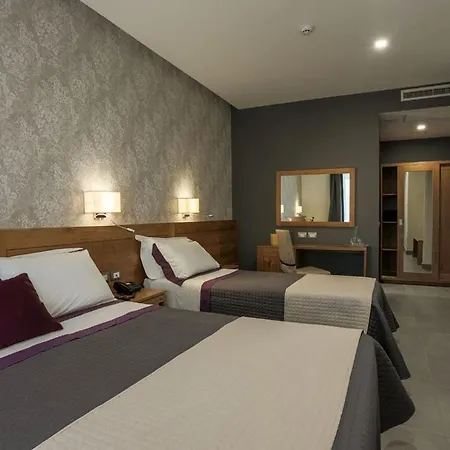 Hotel La Vigna 3*